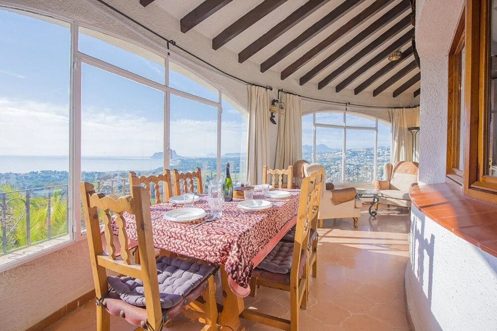 Villa - 5 Bedrooms with Pool, WiFi and Sea views - 104968