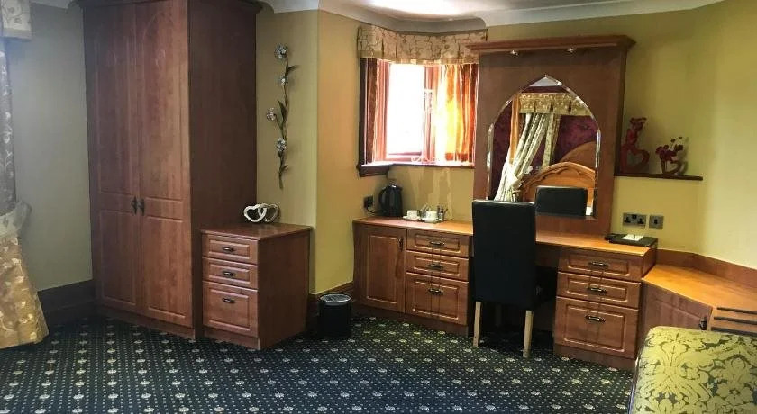 Springbank Manor