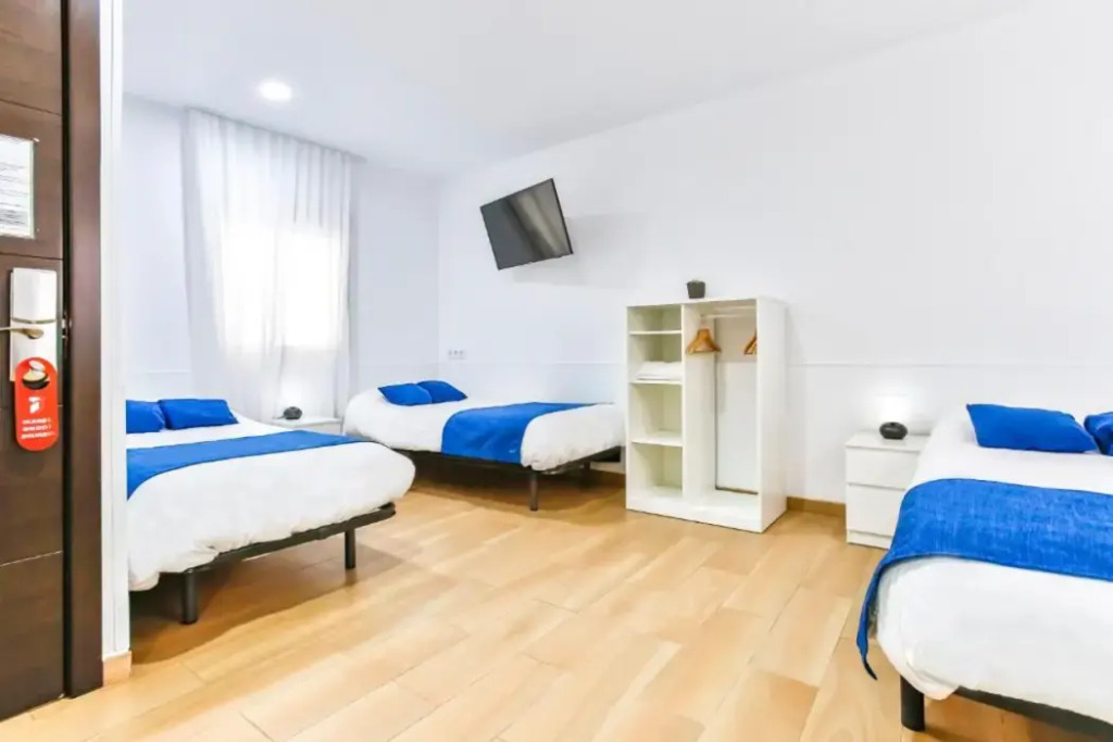 Laramond Barcelona Rooms