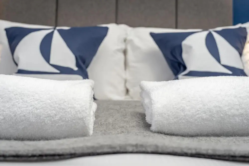 Market Street Apartment Sleeps 6