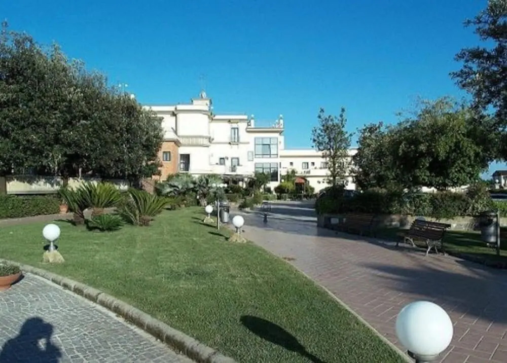 Hermitage Capua Hotel