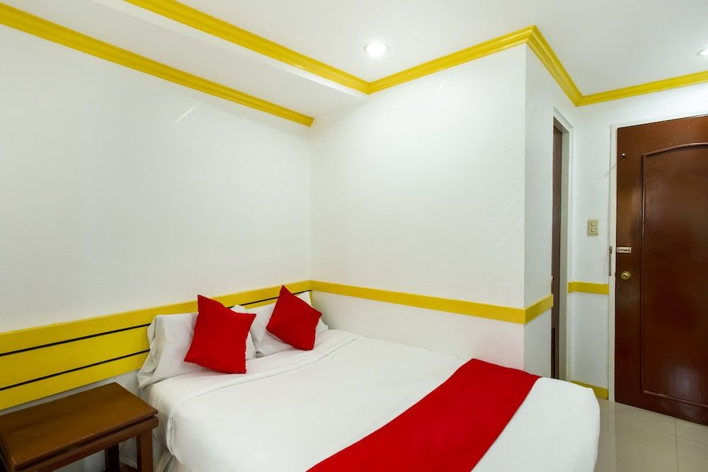 OYO 496 D'Abirus Inn