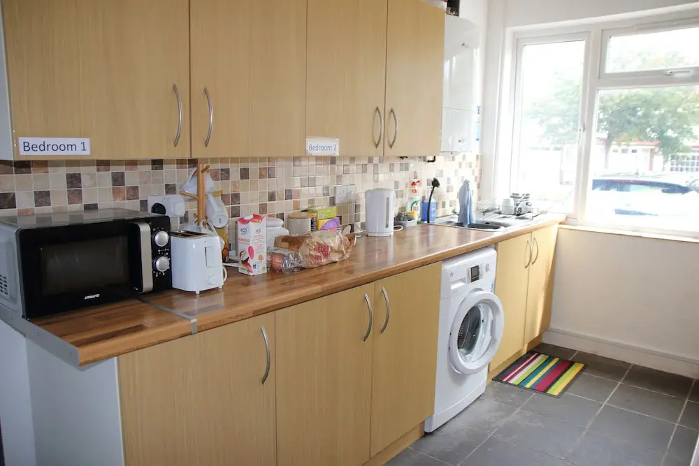 Dbl Rooms, Ensuite available, WiFi & Netflix Bham