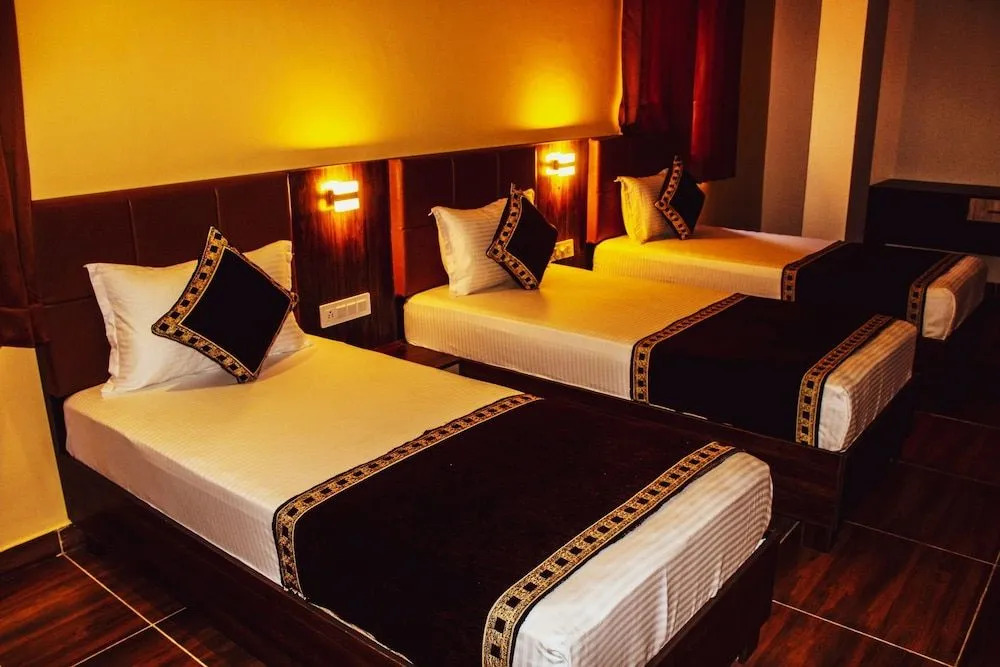 Hotel Charan Kamal