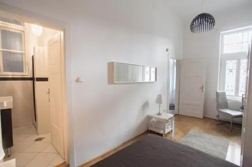 Royal Center Apartment