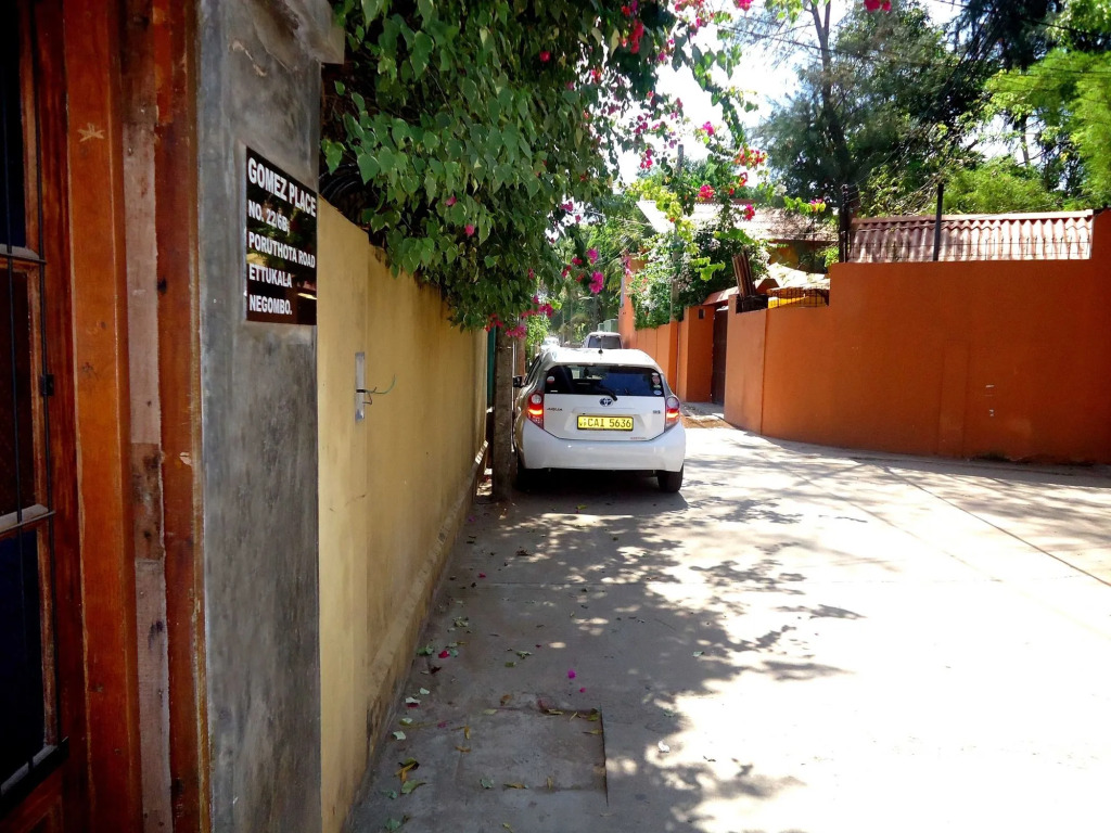 Gomez Place
