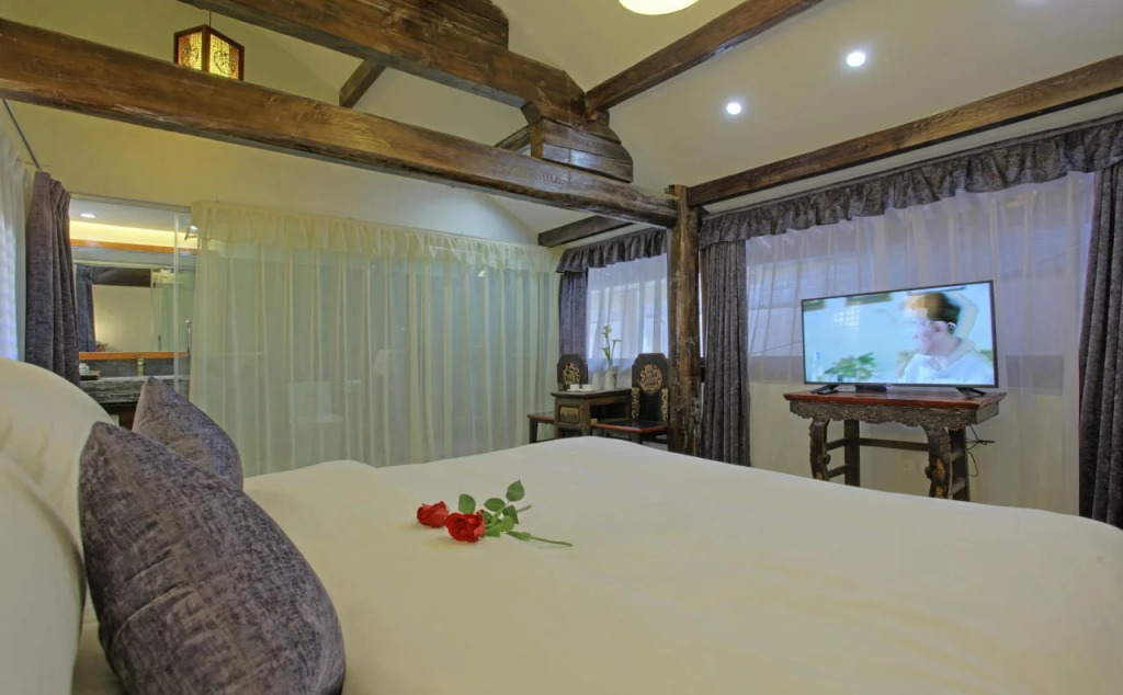 Lijiang Zhen Shui Ren Jia Inn