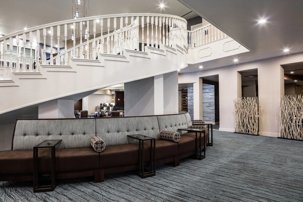 Delta Hotels by Marriott Helena Colonial