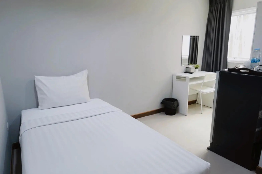 S44ROOM