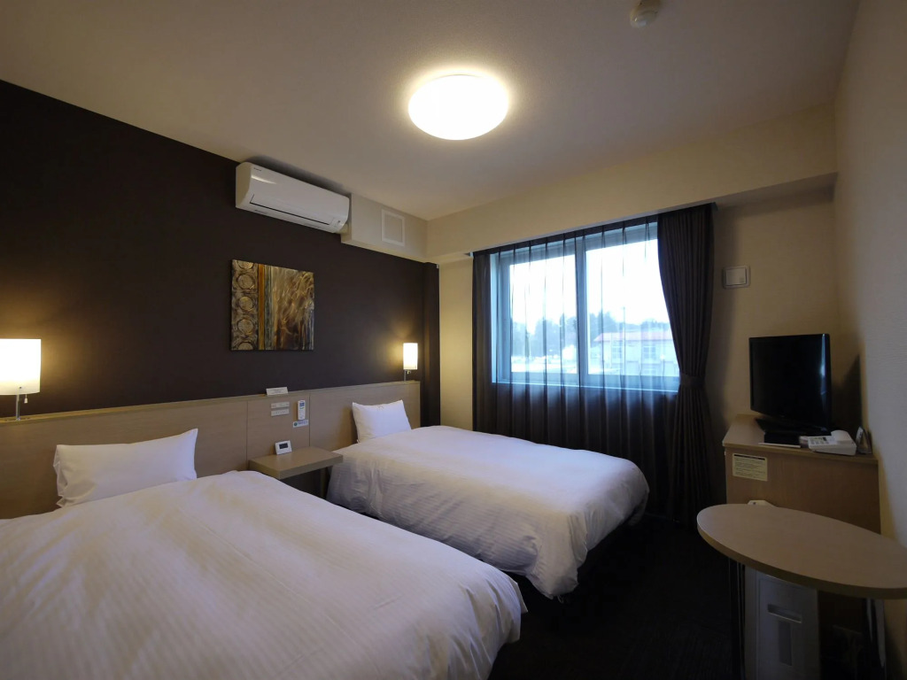 Hotel Route-Inn Tome