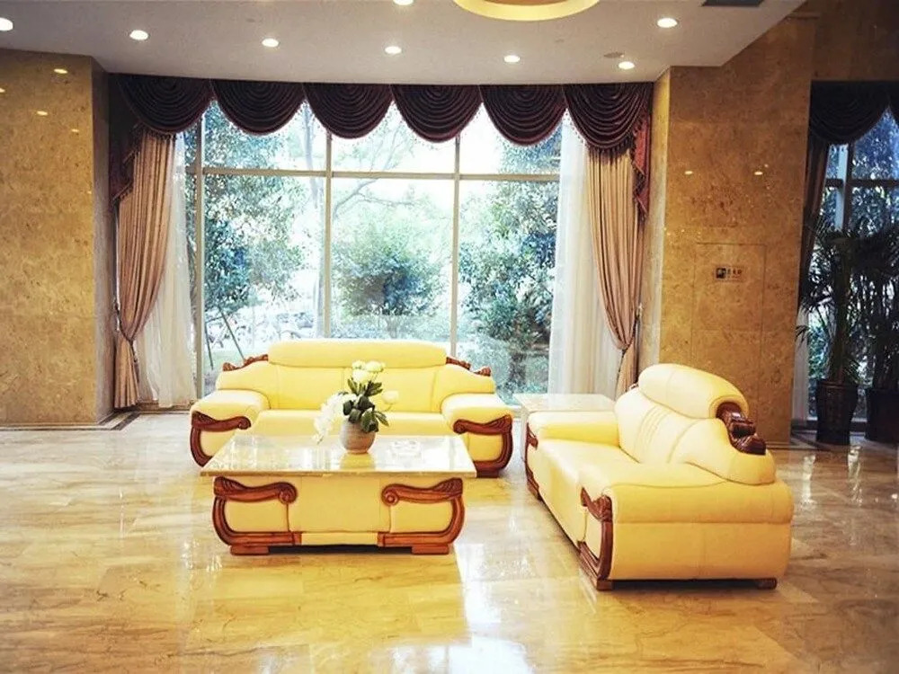 Warmjoy Majesty Hotels