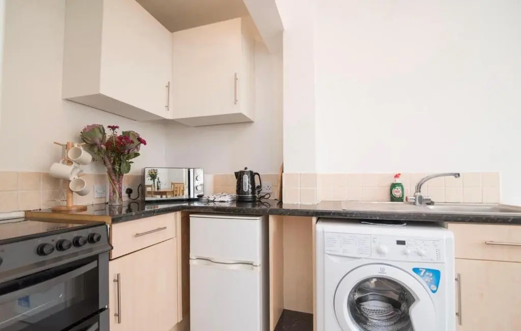 Aston Henry James George Street One bedroom near Reading Town Centre