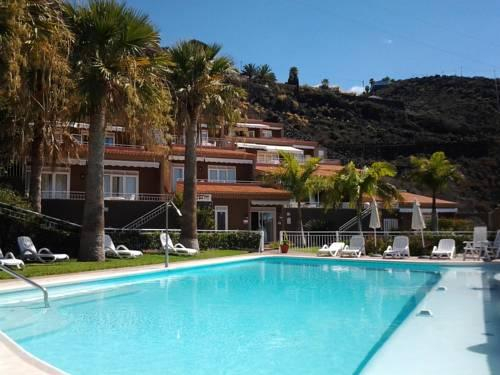 La Muralla Apartamentos