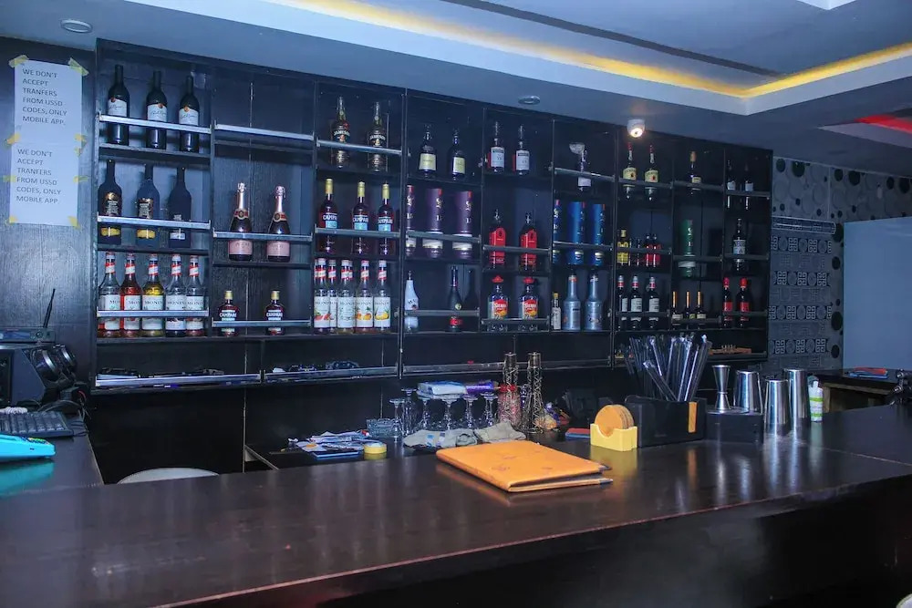Marqueeland Hotel and suites