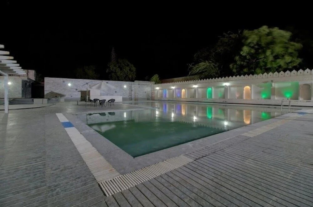 Hotel Krishna Raj