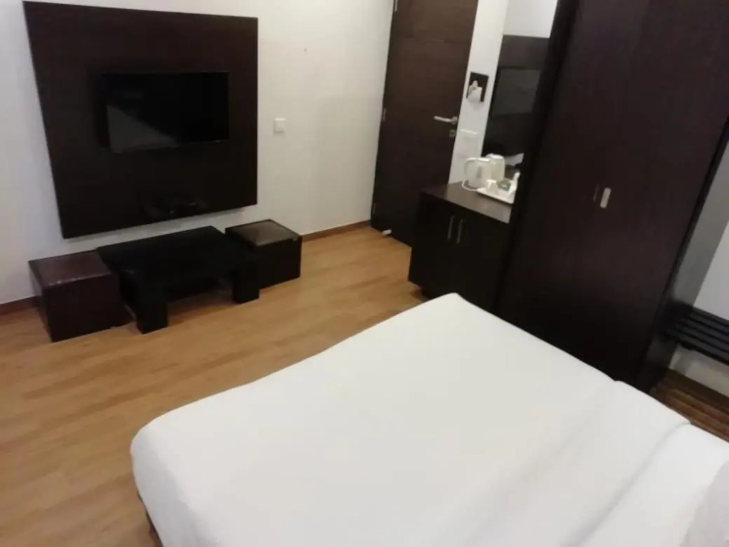 SinQ Beach Resort