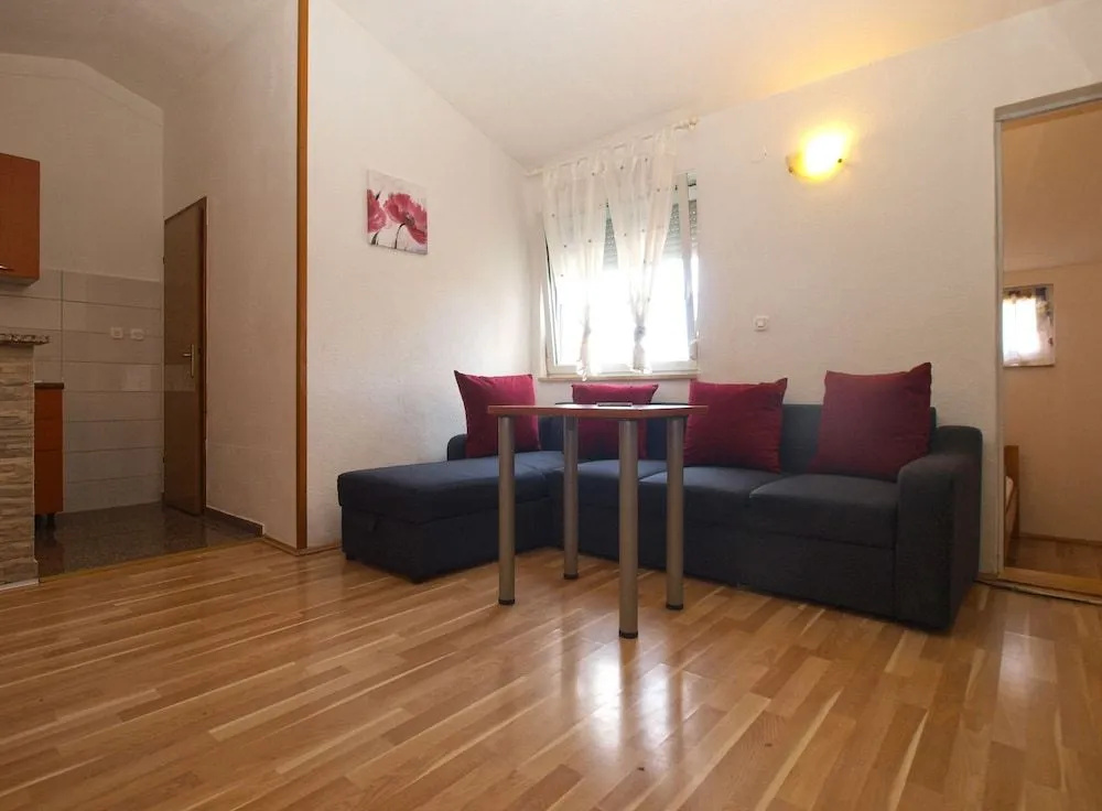 Apartment 1680
