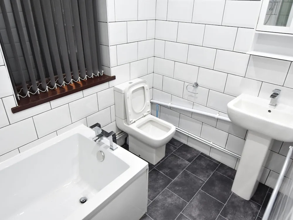 Spacious Holiday Home in Coventry near Coventry University