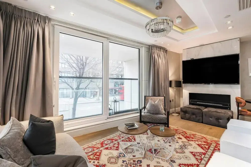 Luxury Kensington Home - Concierge Elevator AC