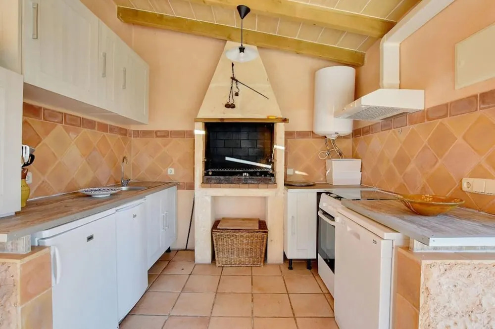 Villa - 4 Bedrooms with Pool - 107803