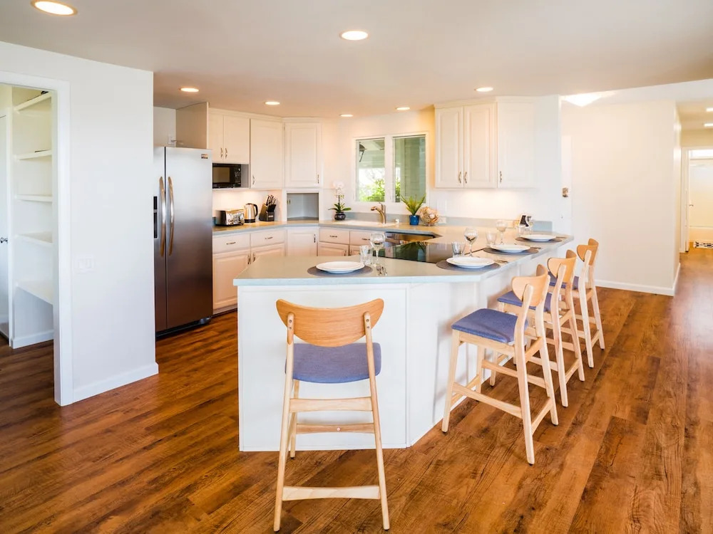 Hawaii Kai 4br W/ Wraparound Lanai & Ocean Views 4 Bedroom Home