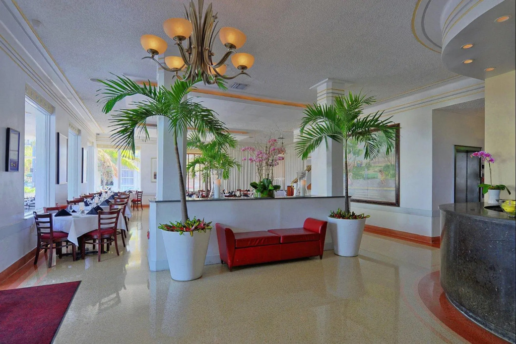 Avalon Hotel
