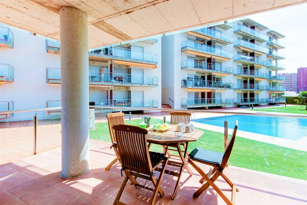 Apartment in Roses Near the Beach