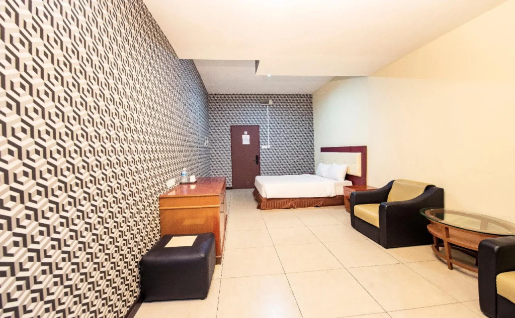 Pertama Lodge