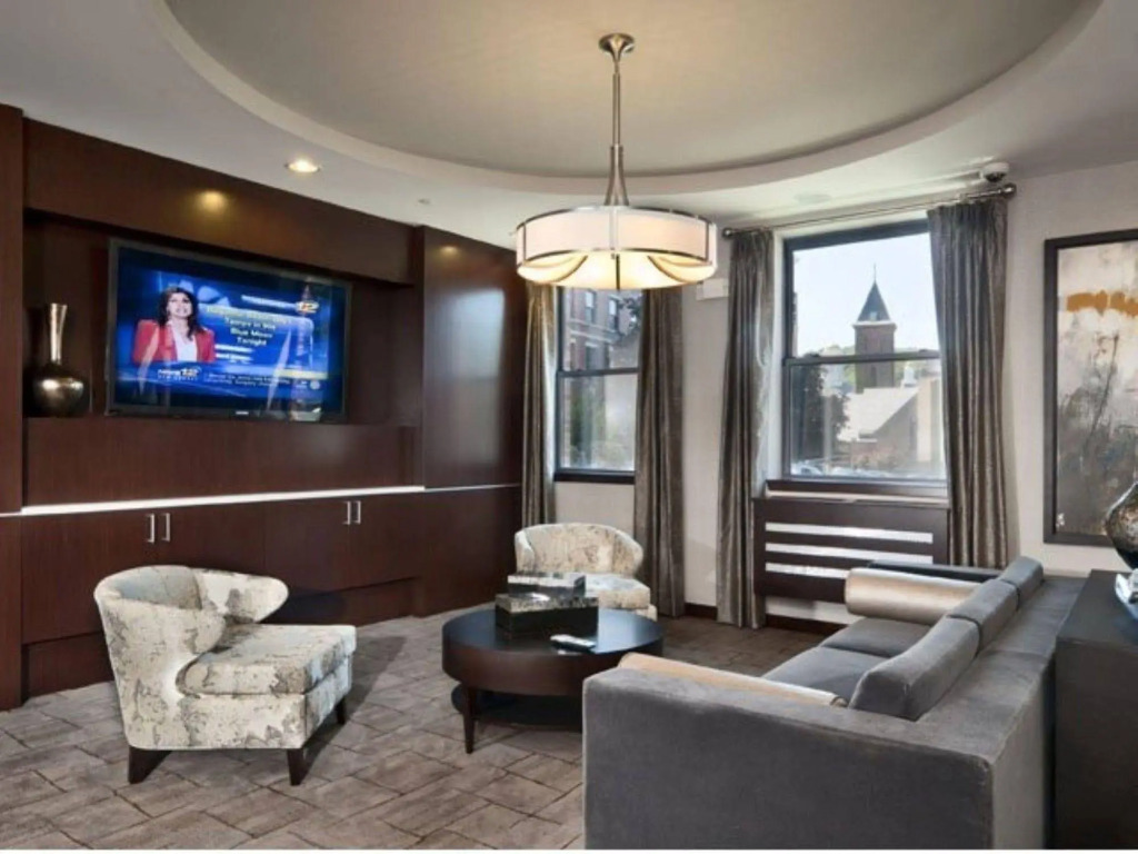Global Luxury Suites at Chancery