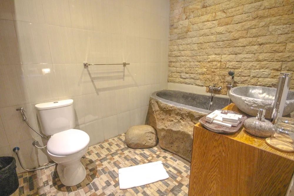 Sanggraloka Suite