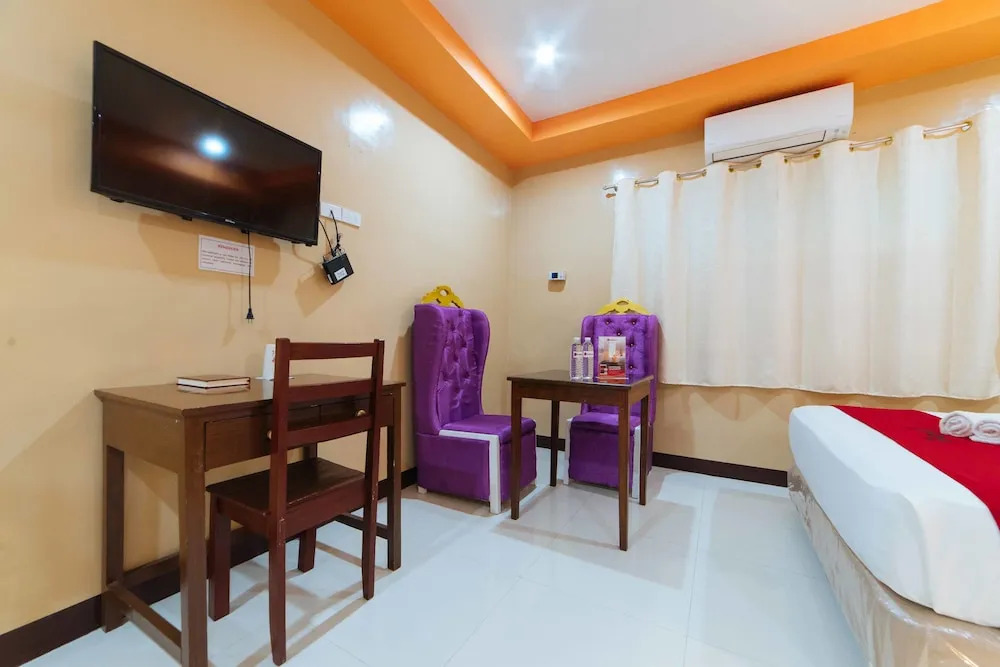 Reddoorz Plus Near Sm Ecoland Davao