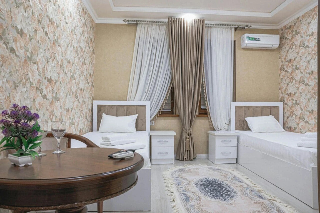 Globus Hotel