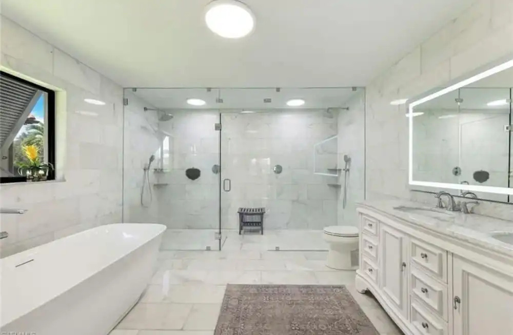 Oceanfront Retreat in Fort Myers - 3 Bedrooms, Private Pool