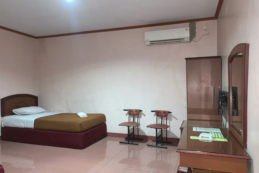 Hotel O Pondok Baruga 777 Near Sarewo Musik Studio Kendari