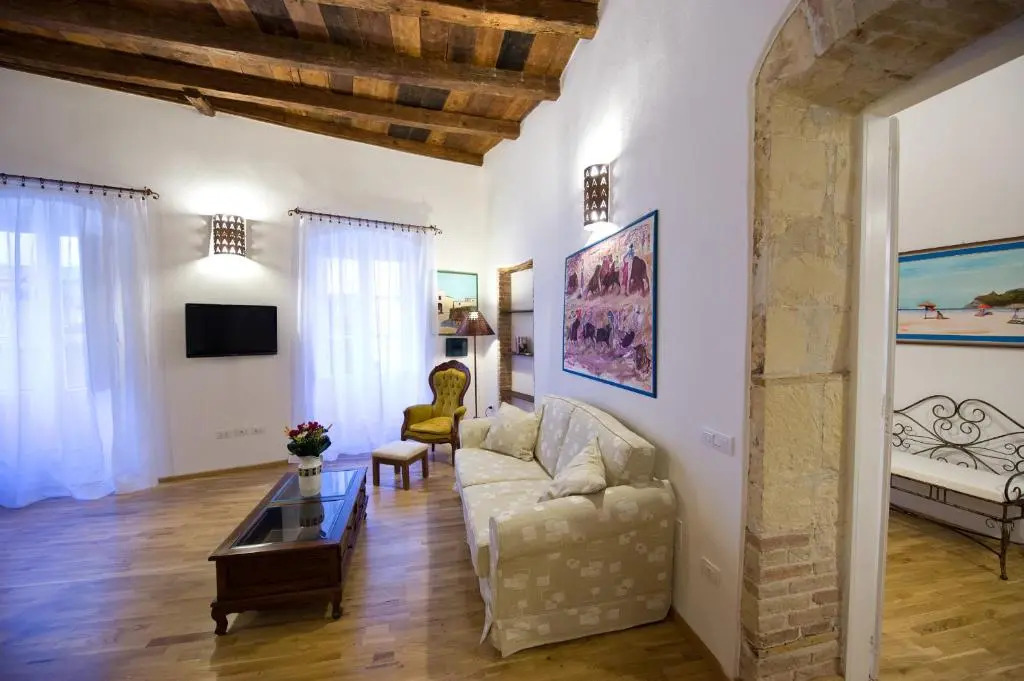 Castelletto Suites