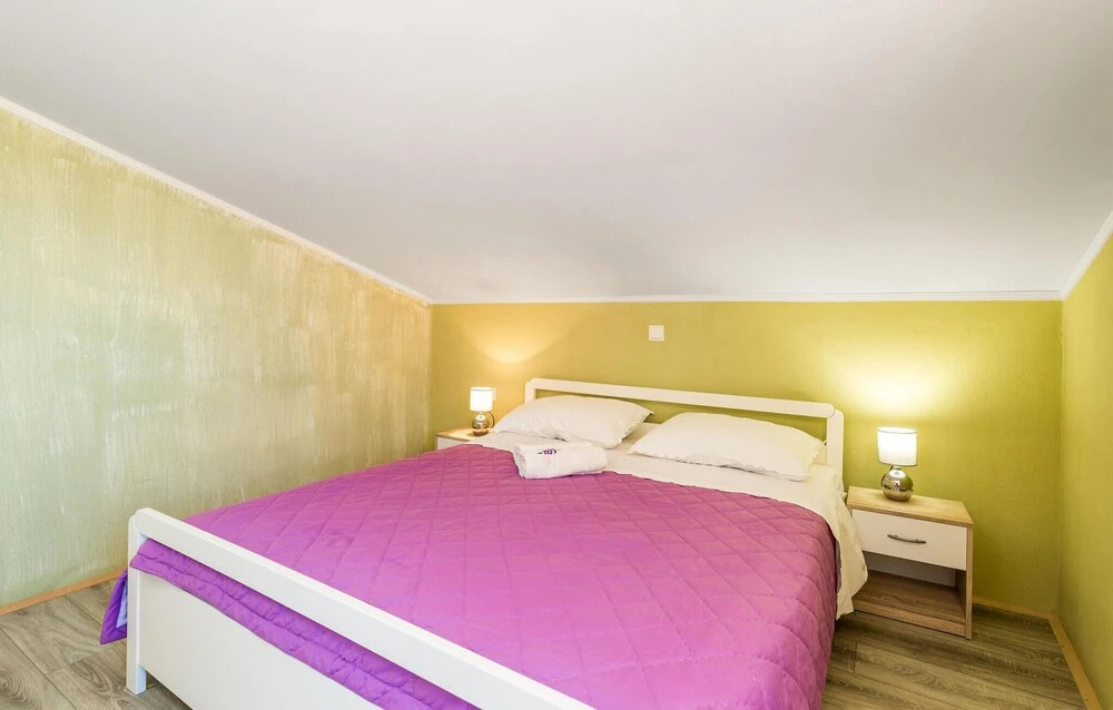 Amazing Home in Zubovici With Outdoor Swimming Pool, Wifi and 2 Bedrooms