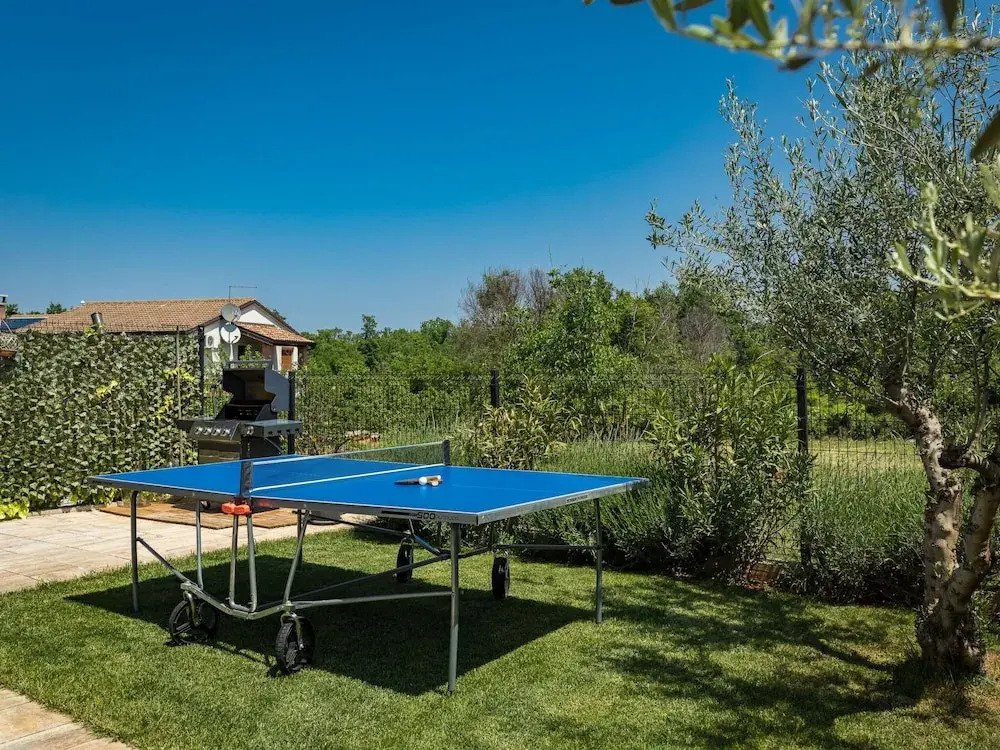 Villa Leonardo Vr Naveri