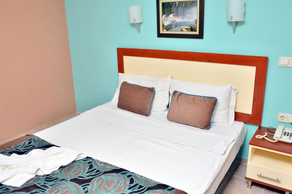 Cekmen Hotel