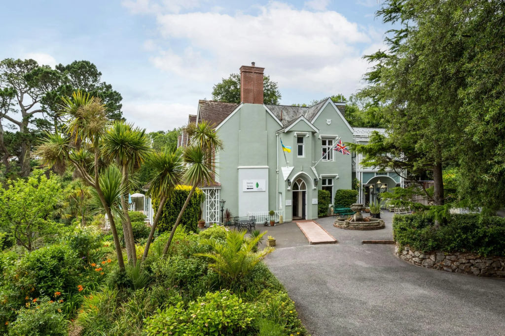 Orestone Manor Hotel