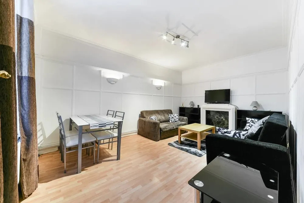 Cosy West End Flat min From Selfridges & Oxford st