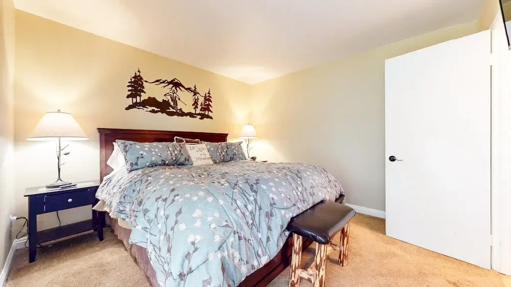 Bigwood #30 2 Bedroom Condo