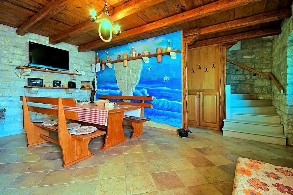 Apartments Silvano Radosi