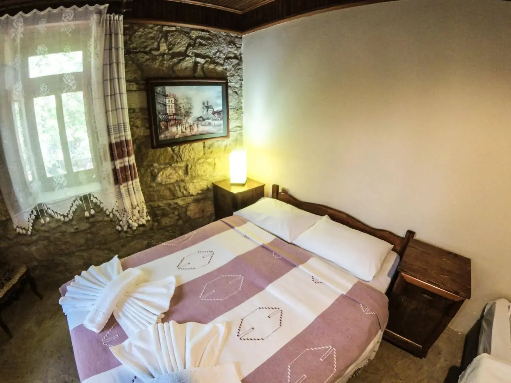 Zeushan Hotel