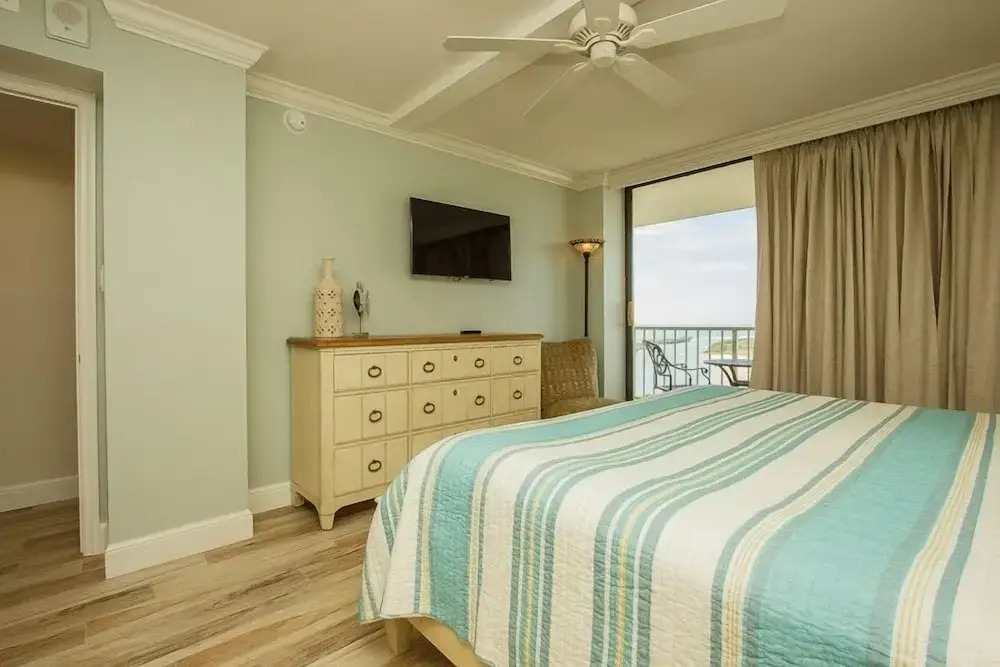 Sst3-1612 - South Seas Tower 2 Bedroom Condo by Redawning