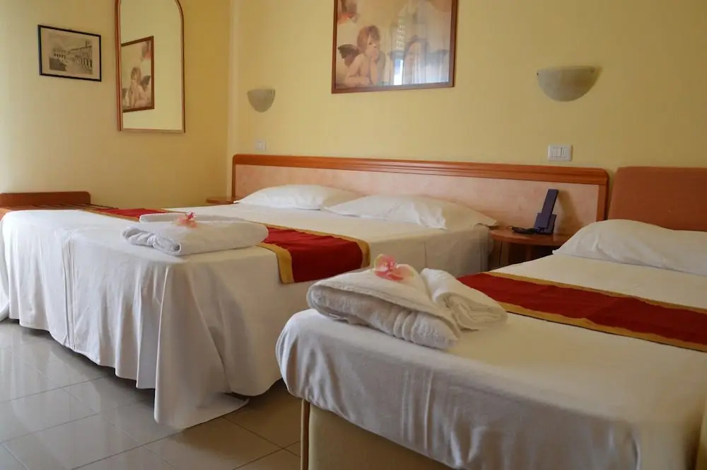 Hotel Carolin