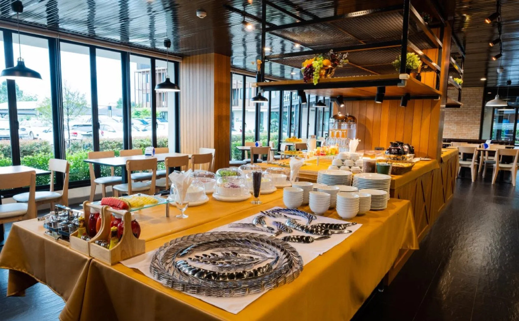 S.22 Hotel Suratthani