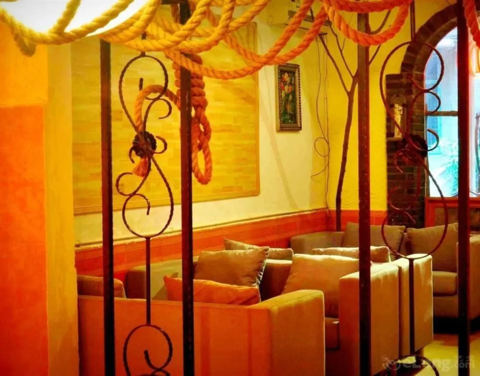 131 International Youth Hostel