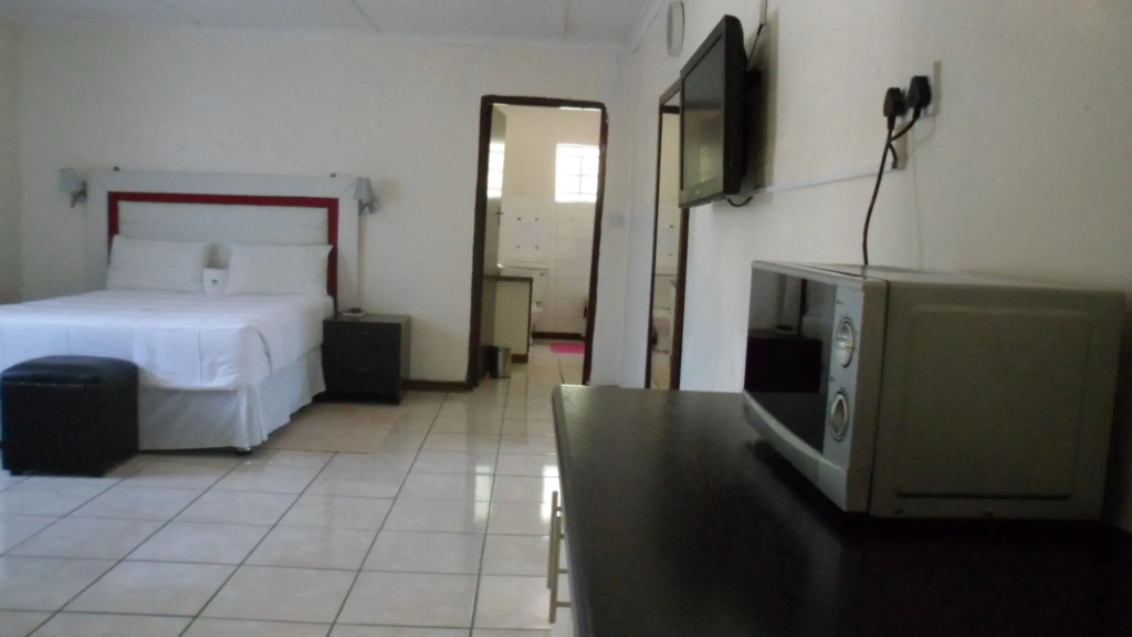 Luxury Wild Inn