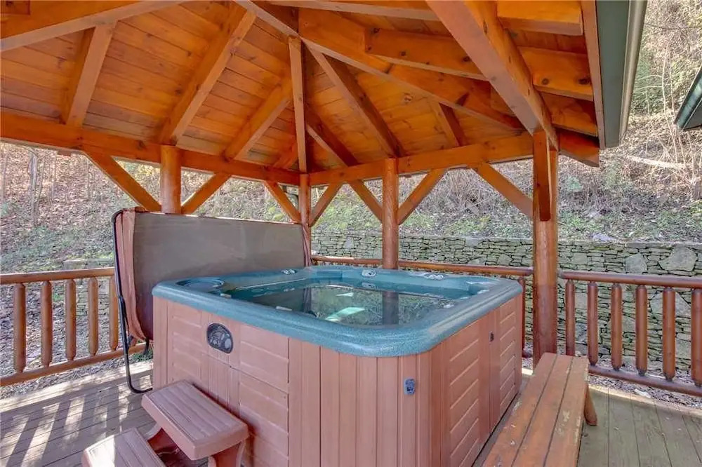 Lookout Lodge - Five Bedroom Cabin