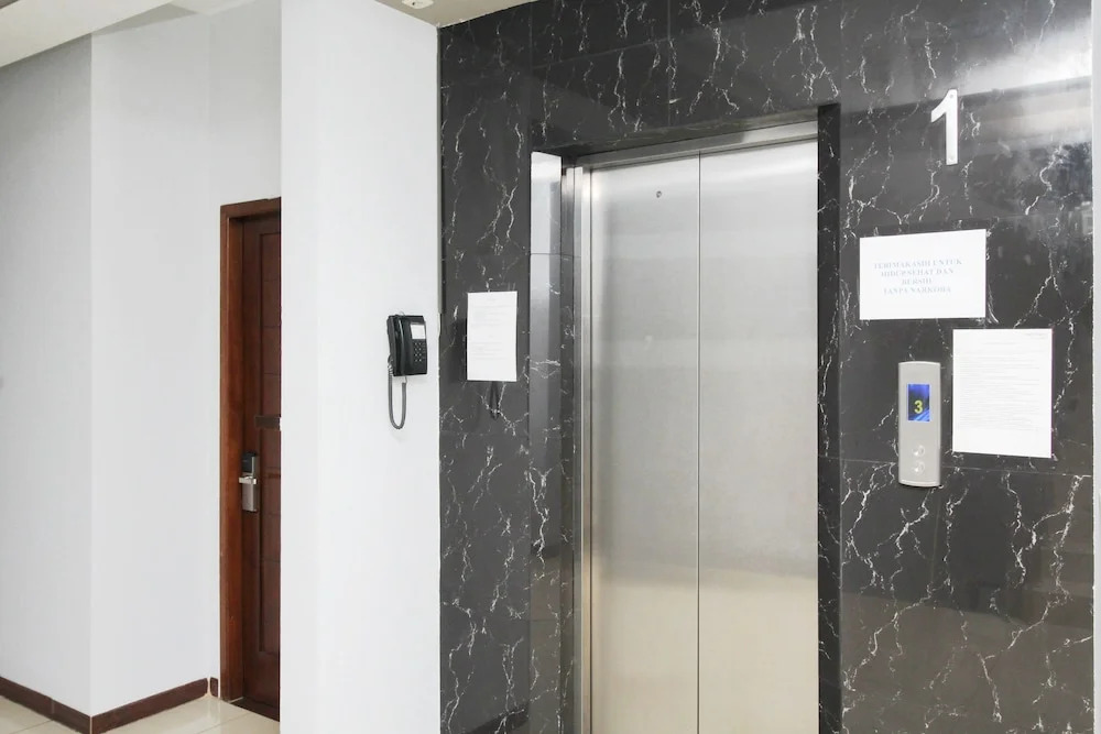 Airy Kuningan Tiong 1 Jakarta